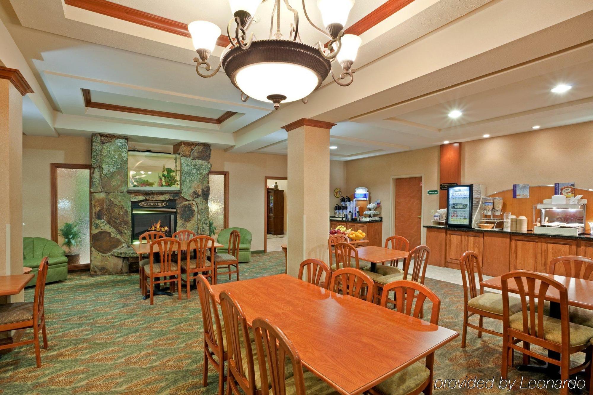 Triple Play Resort Hotel & Suites Hayden Restaurant photo